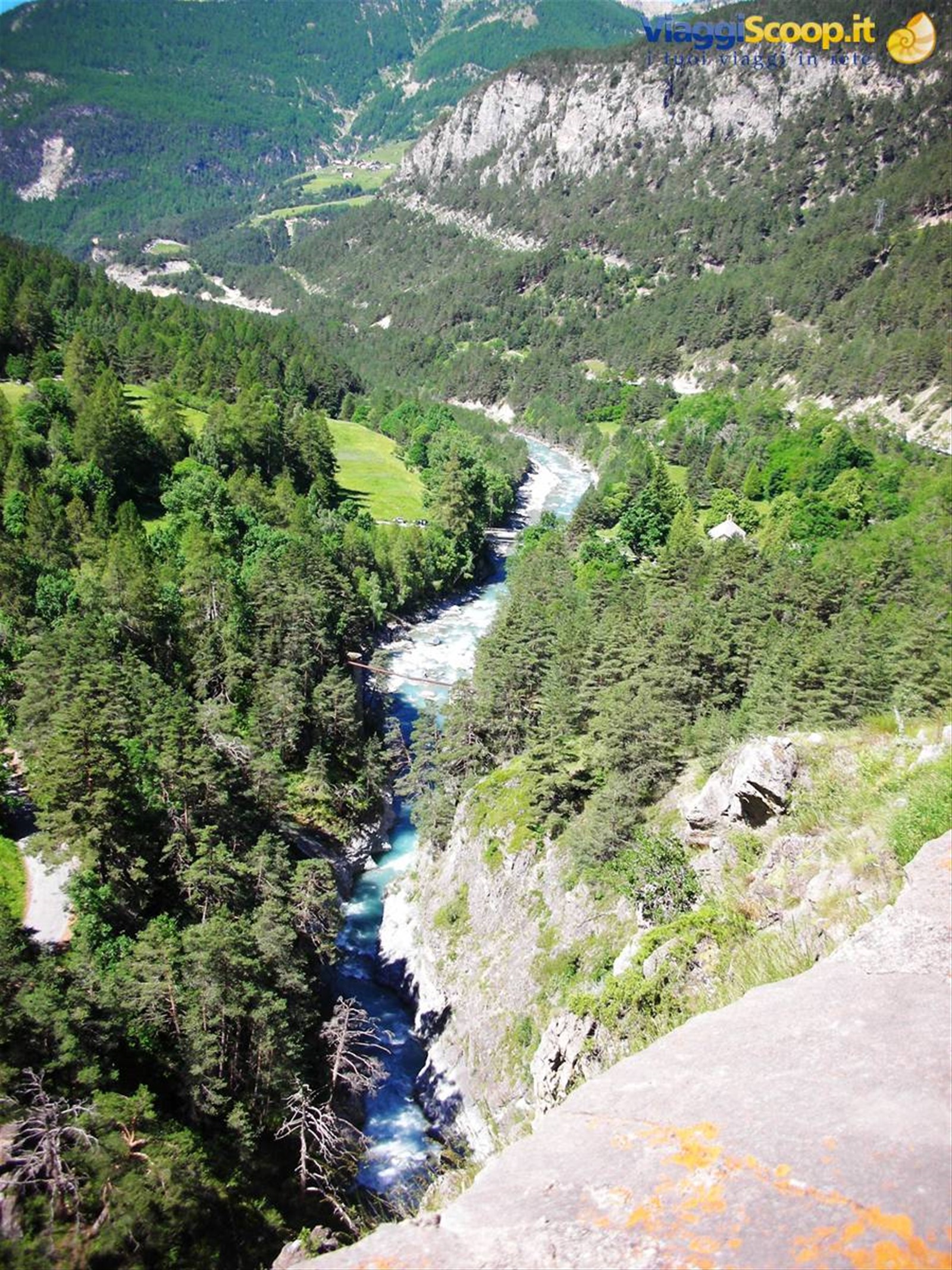 vista del Guil dai giardini del forte