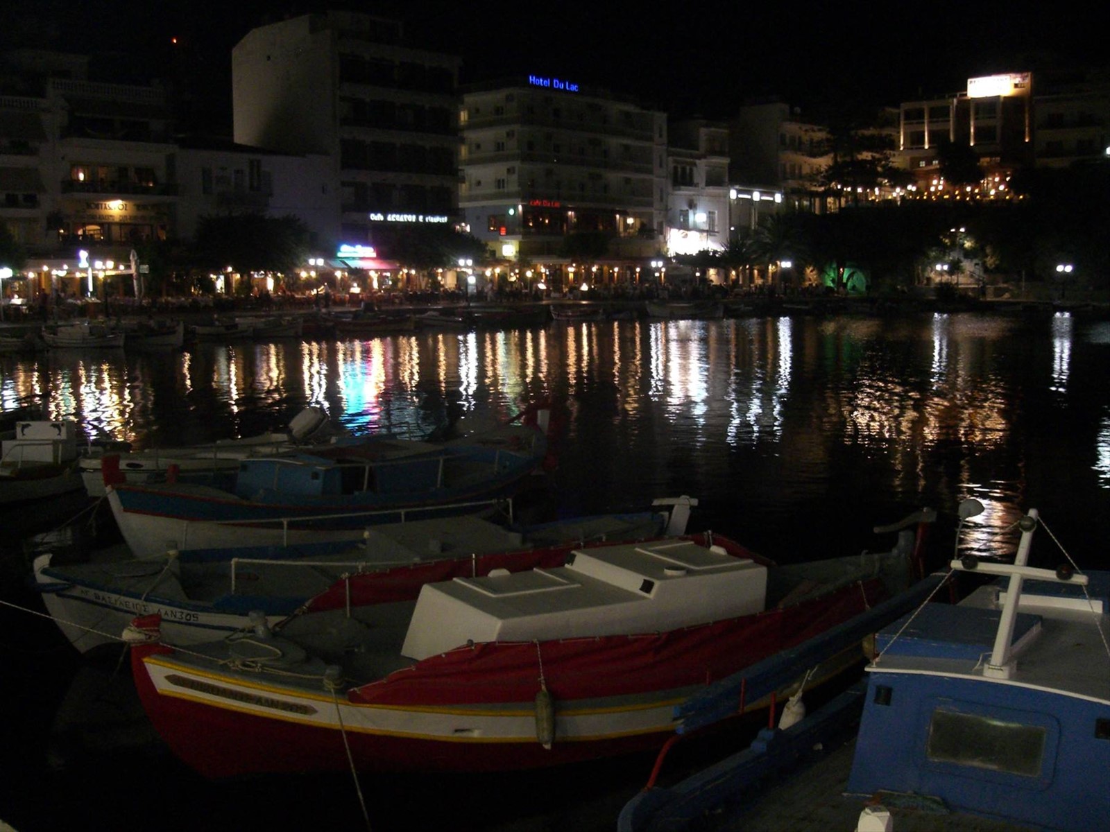 porto di aghios di sera..con tanti bei localini