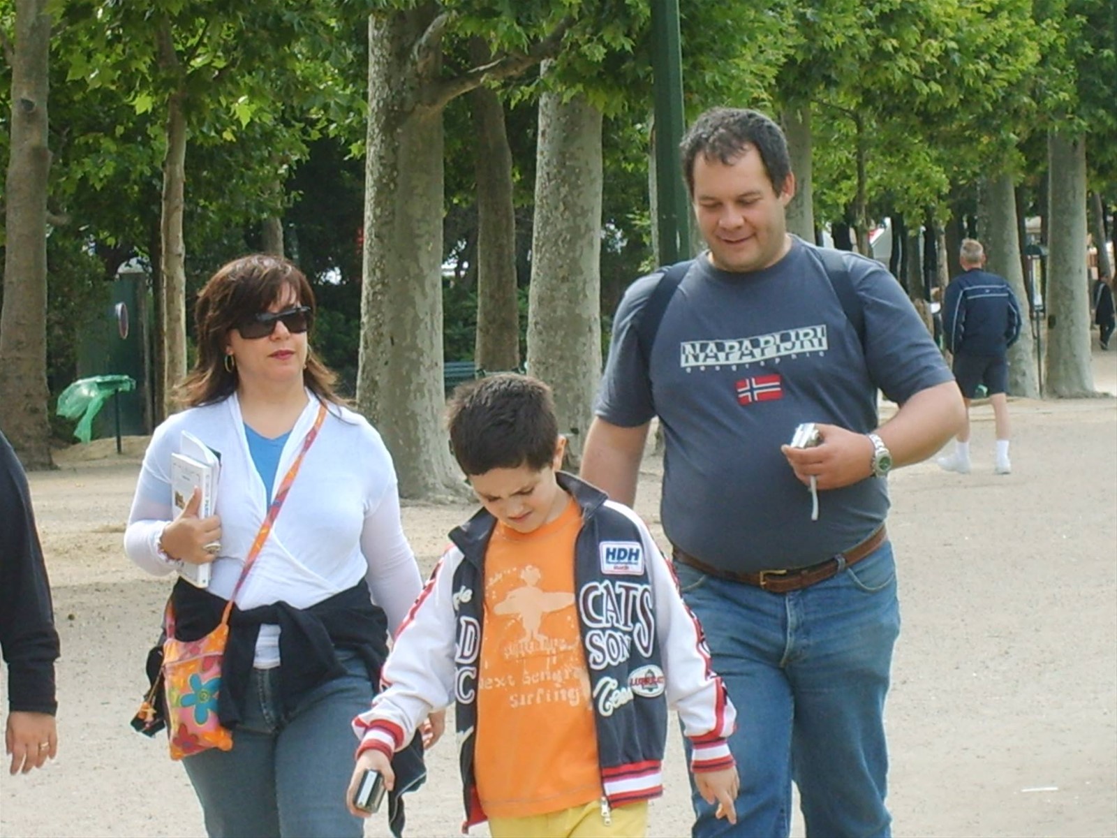 A passeggio sotto la tour eiffel