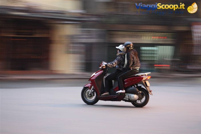 Uno dei 4 milioni di motorini a Saigon
