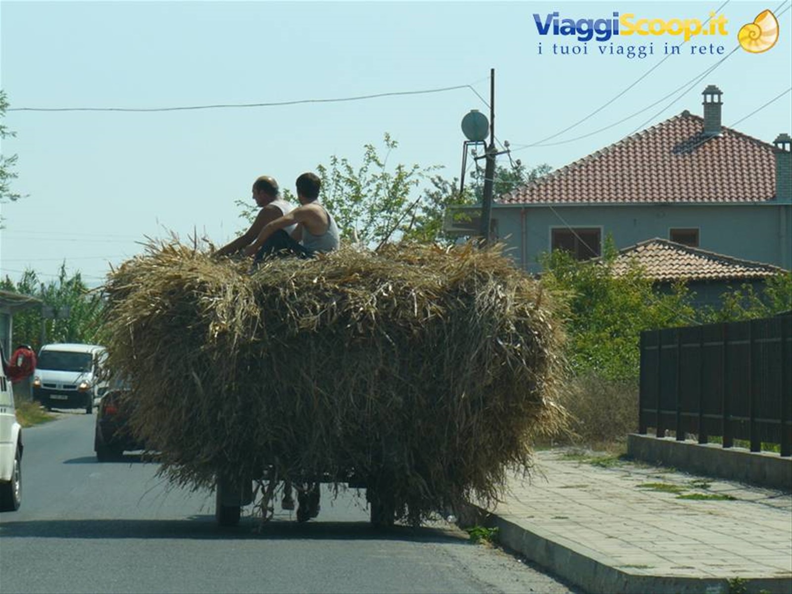 Lungo le strade albanesi