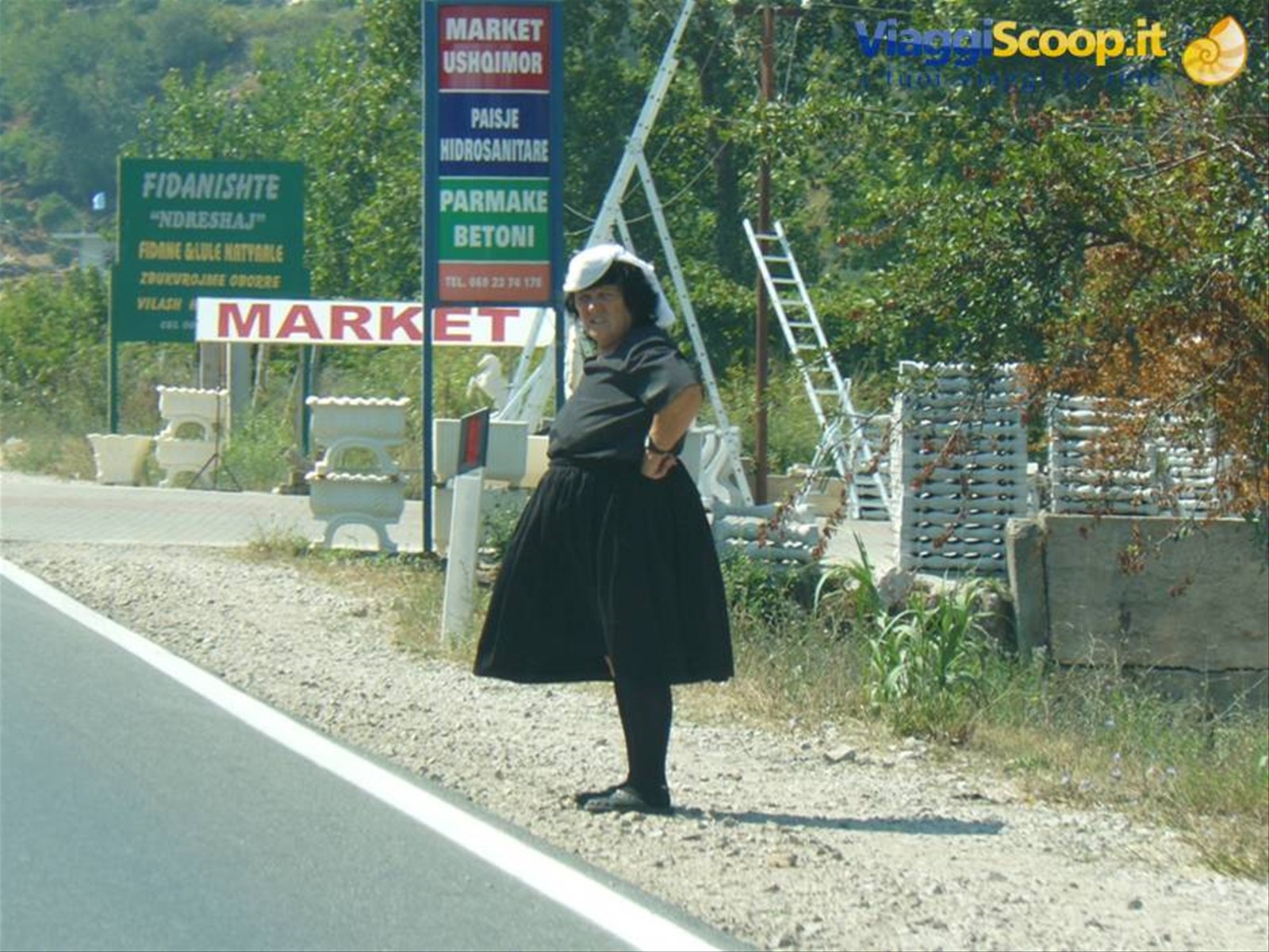 Lungo le strade albanesi