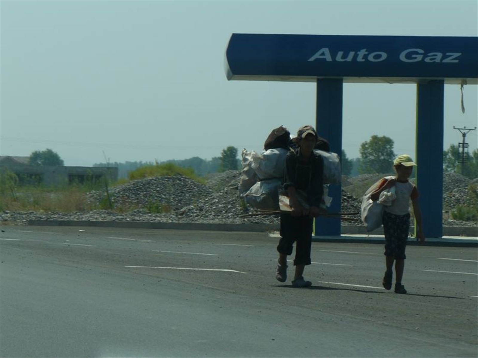 Lungo le strade albanesi
