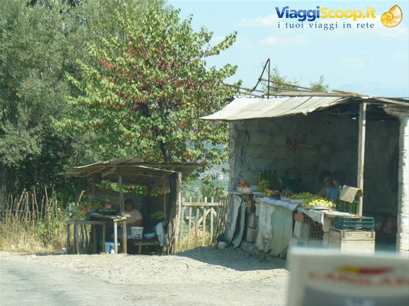 Lungo le strade albanesi