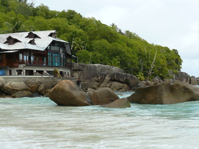 Anse Takamaka