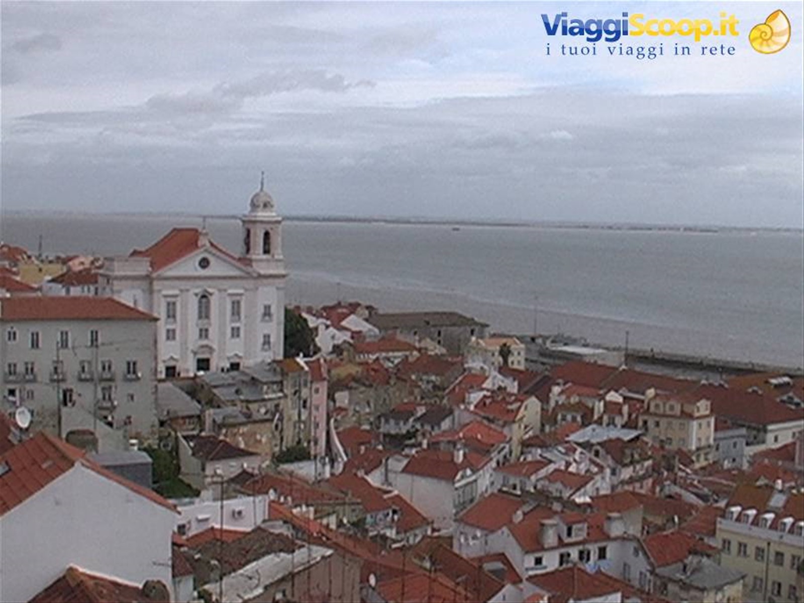 Lisbona-Alfama dal Miradouro