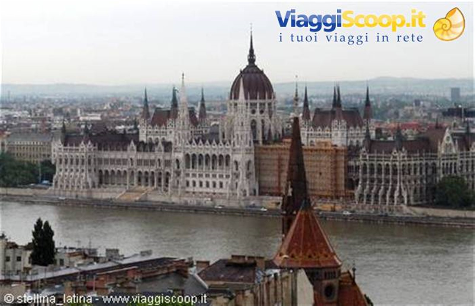 Il Parlamento visto dal Castello