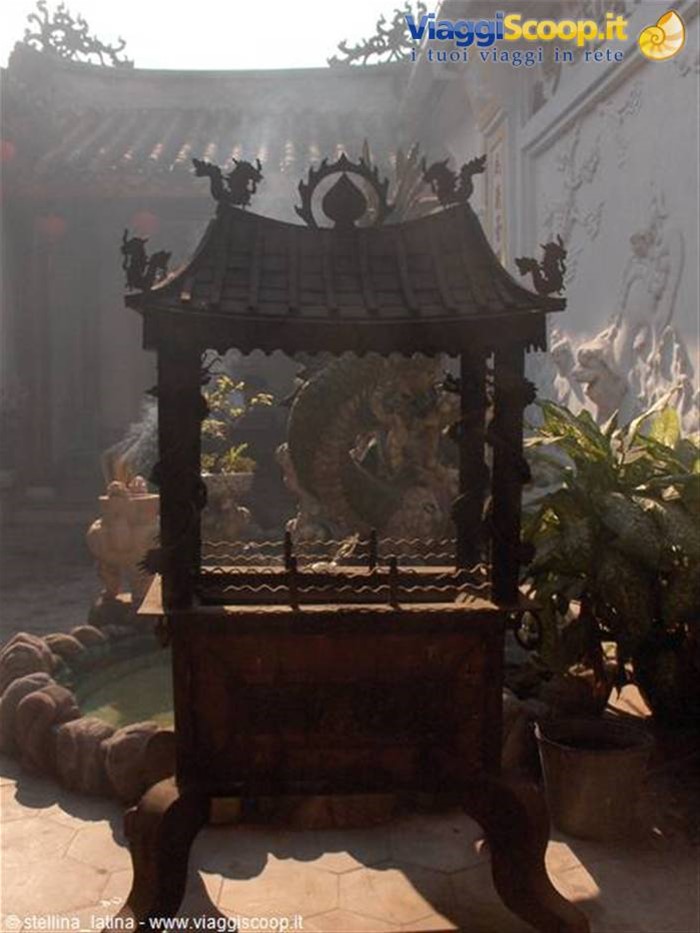 Hoi An: le case antiche, congregazioni e altari