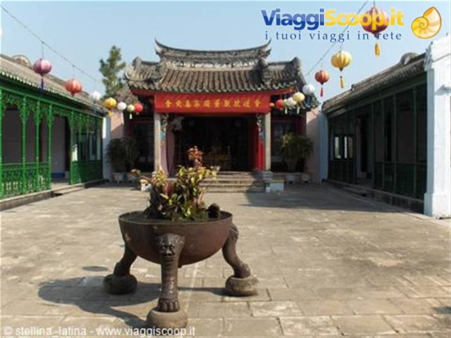 Hoi An: le case antiche, congregazioni e altari