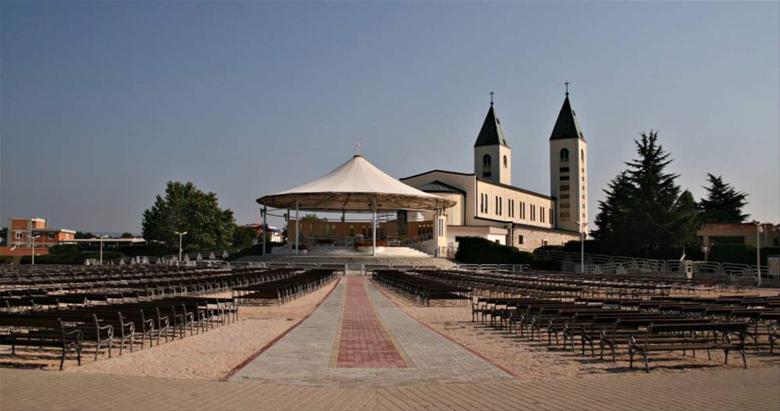 Retro della Chiesa di San Giacomo a Medjugorie