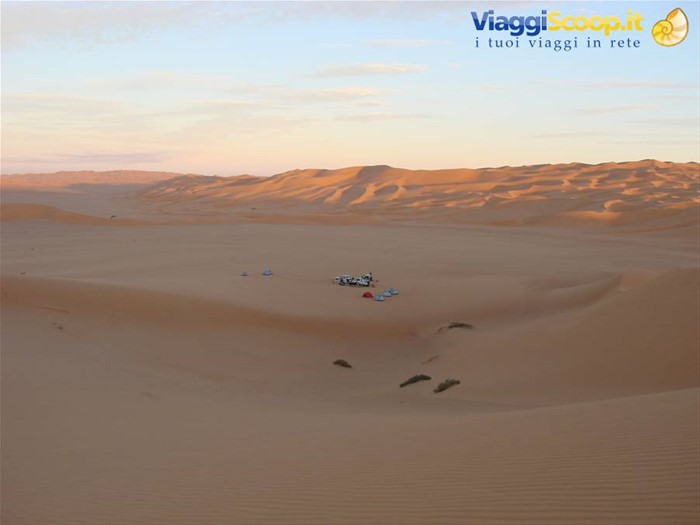 ultimo campo fra le dune nell'Idehan Ubari