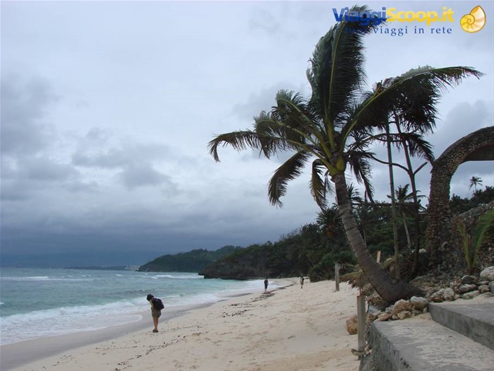 Ilig Iligan Beach