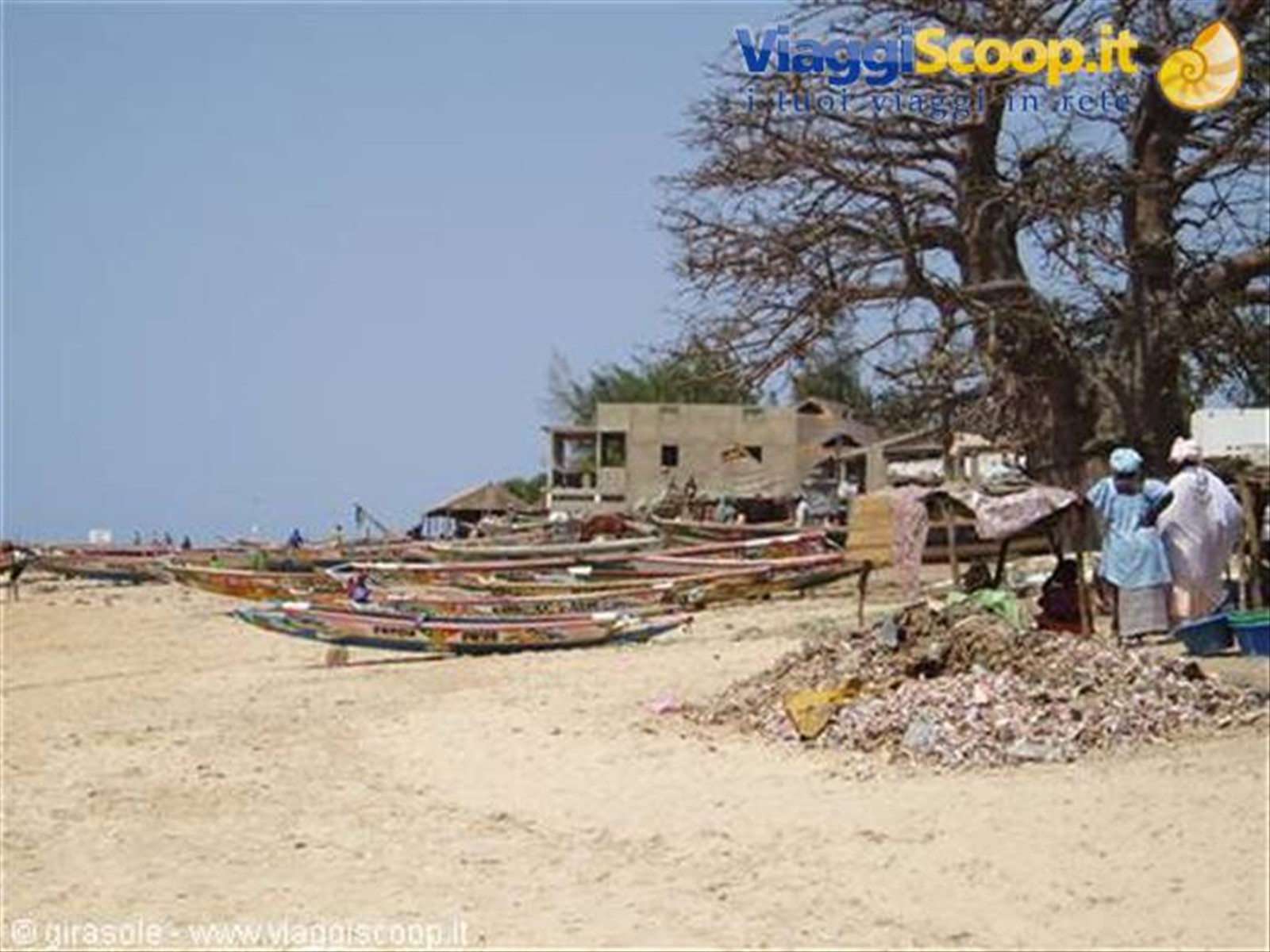 Villaggio di pescatori sulla spiaggia di Saly