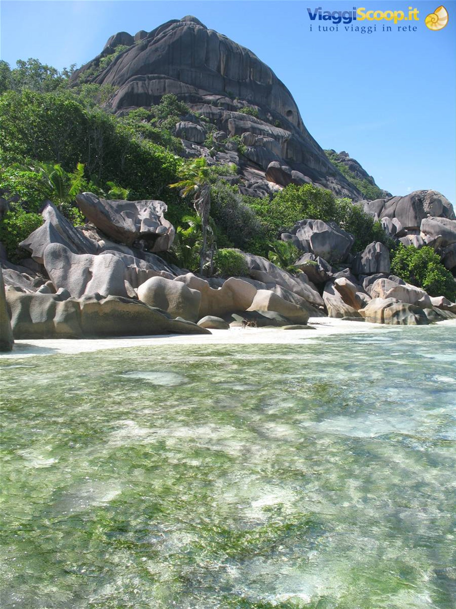 Anse source D'Argent Un mare dai mille colori
