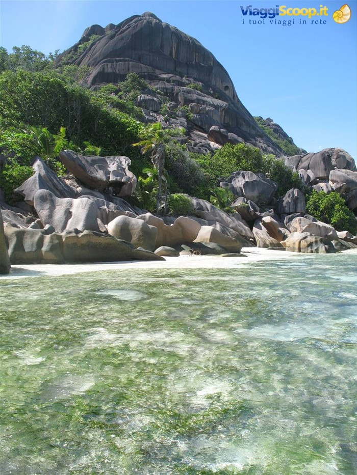 Anse source D'Argent Un mare dai mille colori