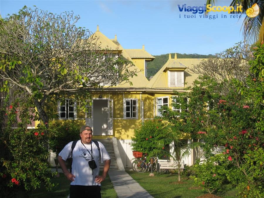 La Digue - Hellow House