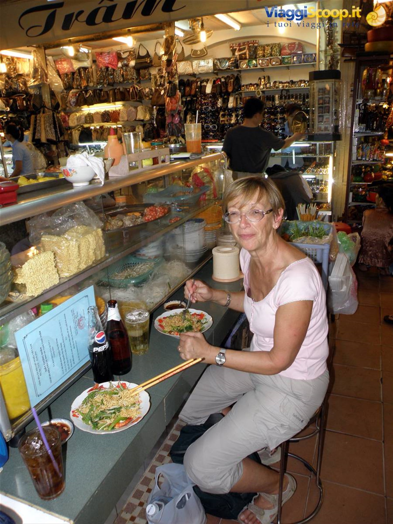 Pranzo al mercato di Saigon