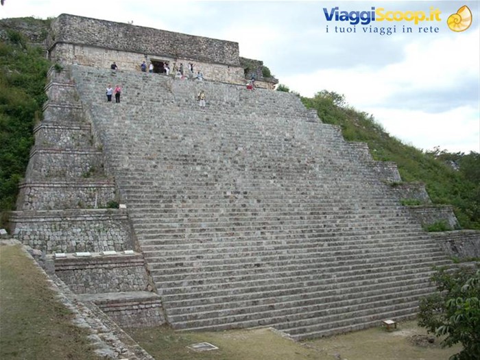 uxmal gran piramide