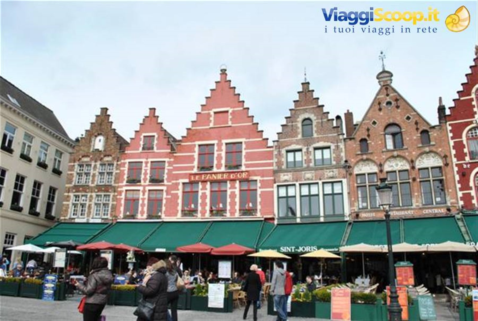 Brugge market square