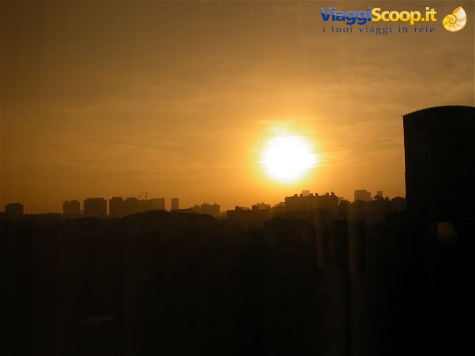 Alba a Singapore