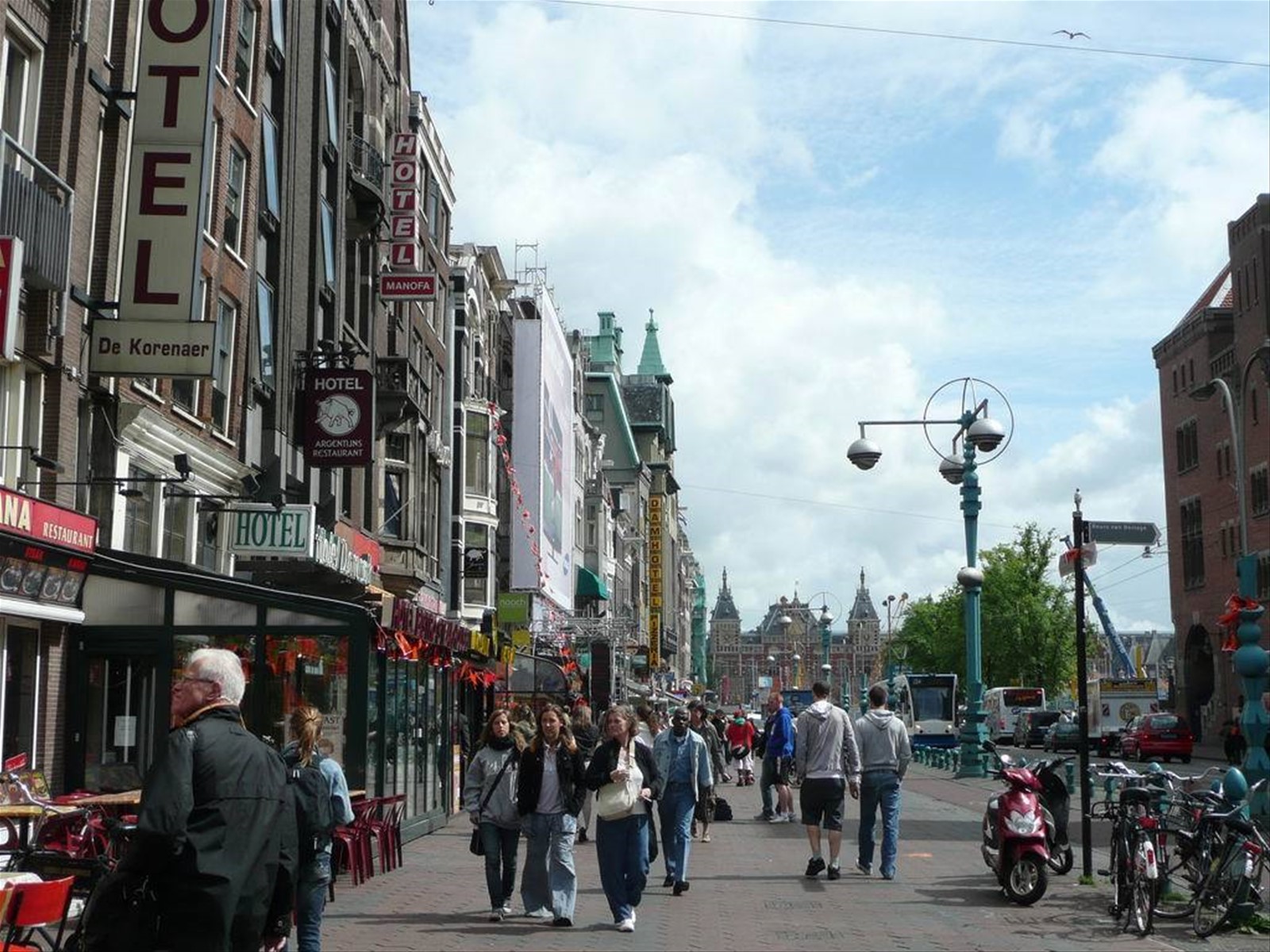 Amsterdam - Damrak