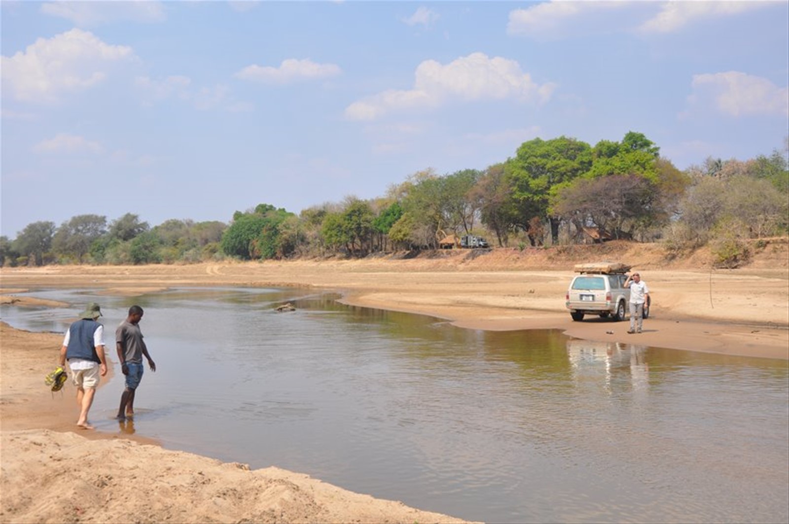 Guado del fiume Lwangwa a Chifunda
