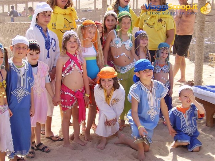 BAMBINI VETITI A TEMA