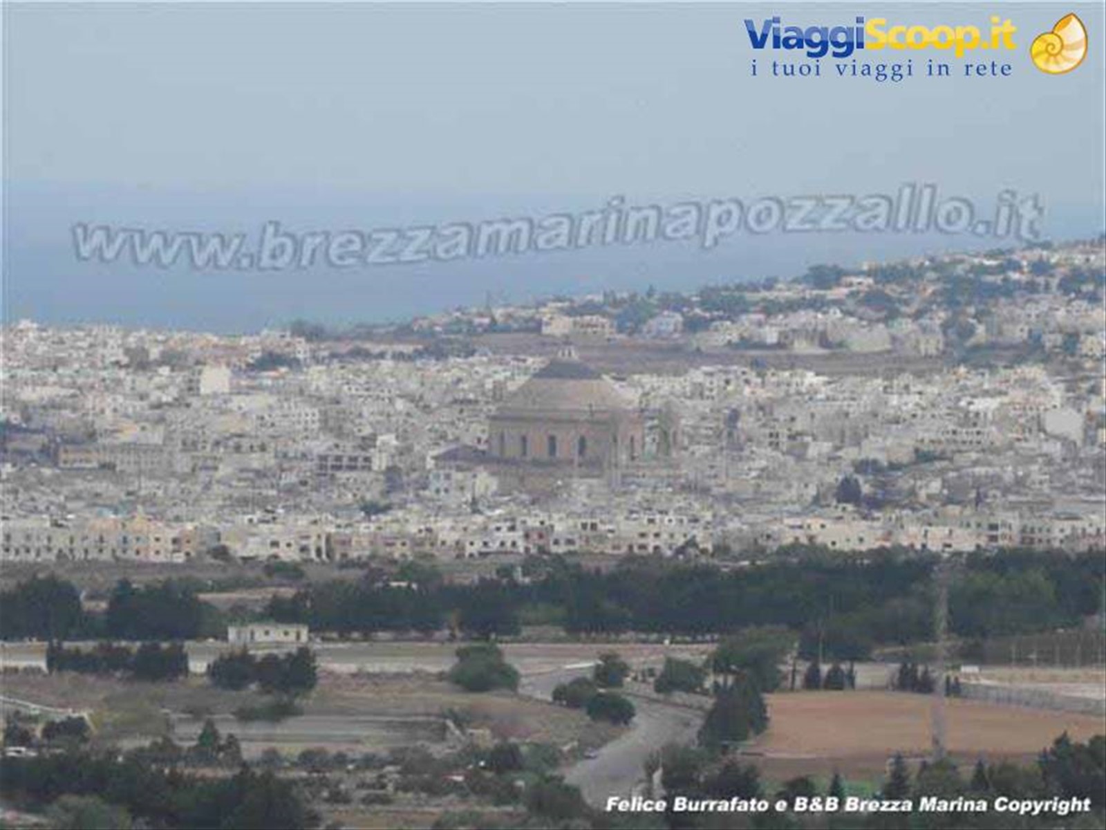 Malta - Panorama di Valletta dalla cinta muraria di Mdina