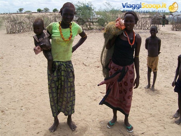 I villaggi presso il Turkana (etnia Desanech)
