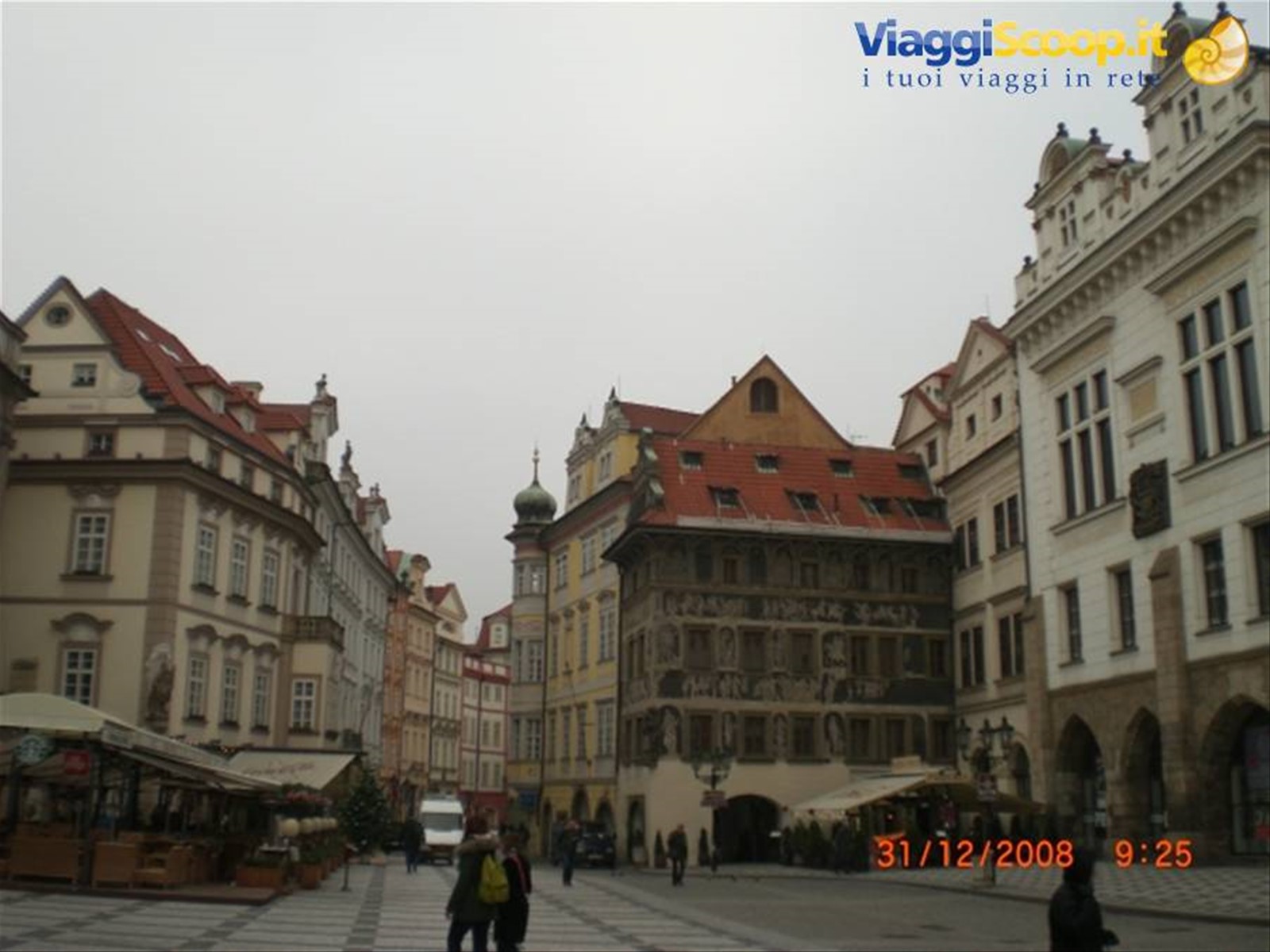 veduta dalla piazza orologio