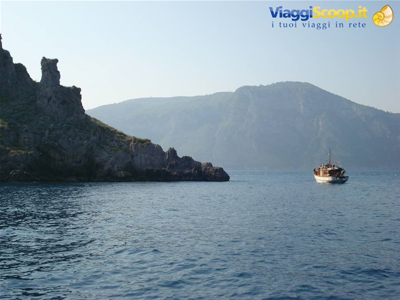 velaggiando in costiera amalfitana