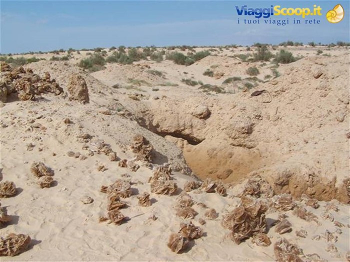 Cava di "rose del deserto"