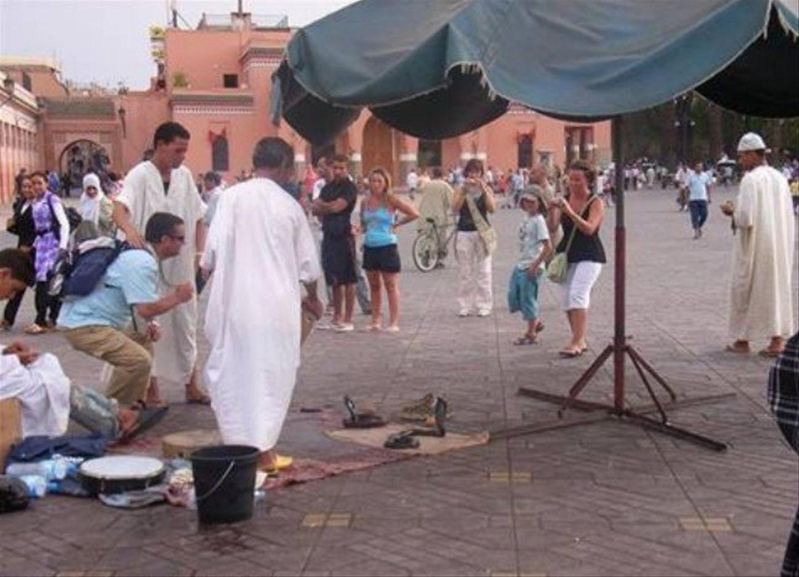 Piazza El FEHENA