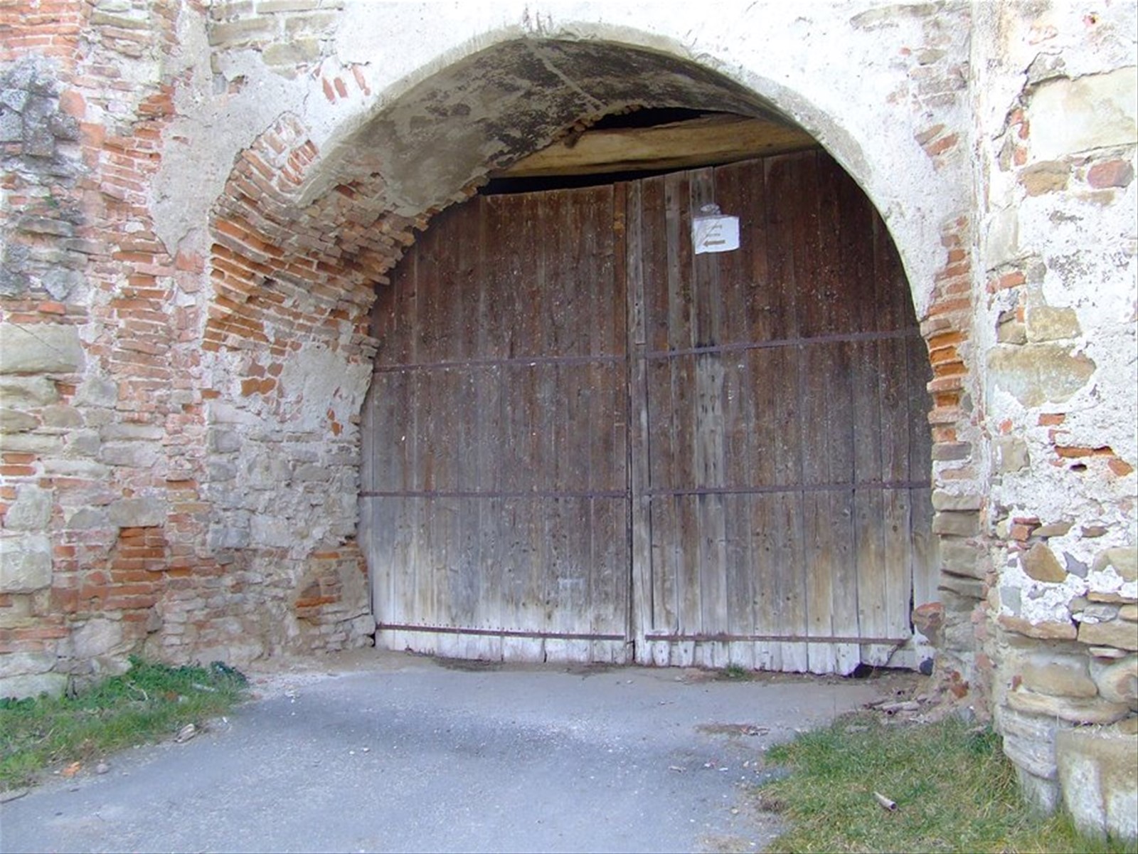 MOSNA - Ingresso alla Torre principale