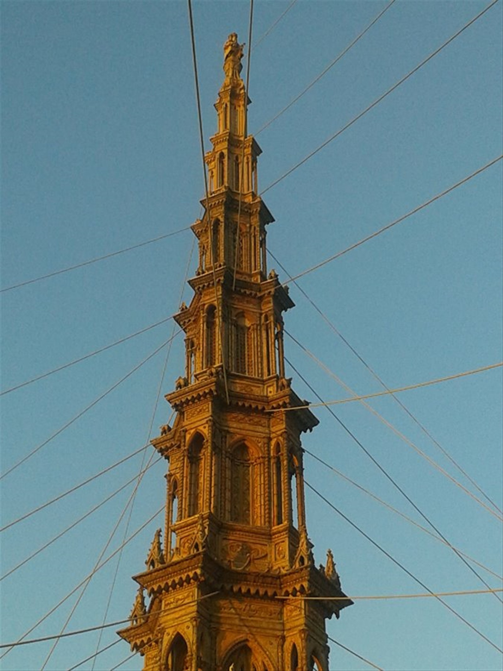 FONTANAROSA - Obelisco in paglia