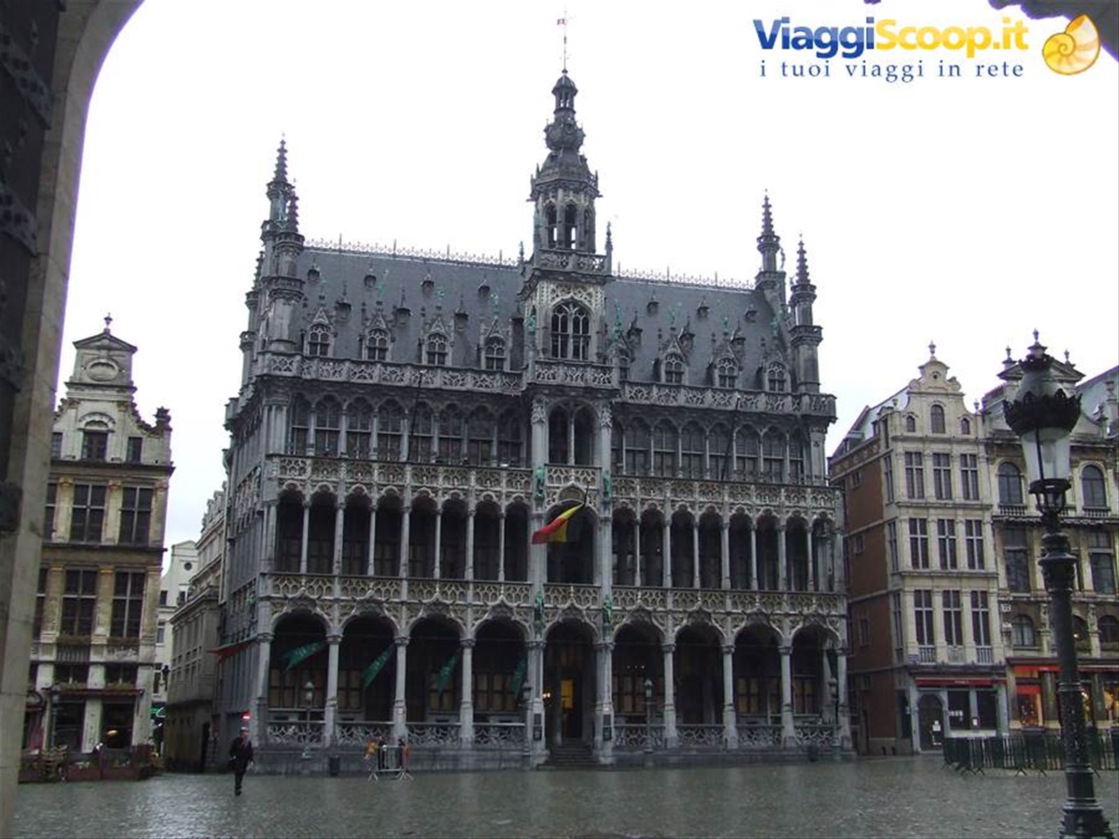BRUXELLES : La Maison du Roi nella Grand Place