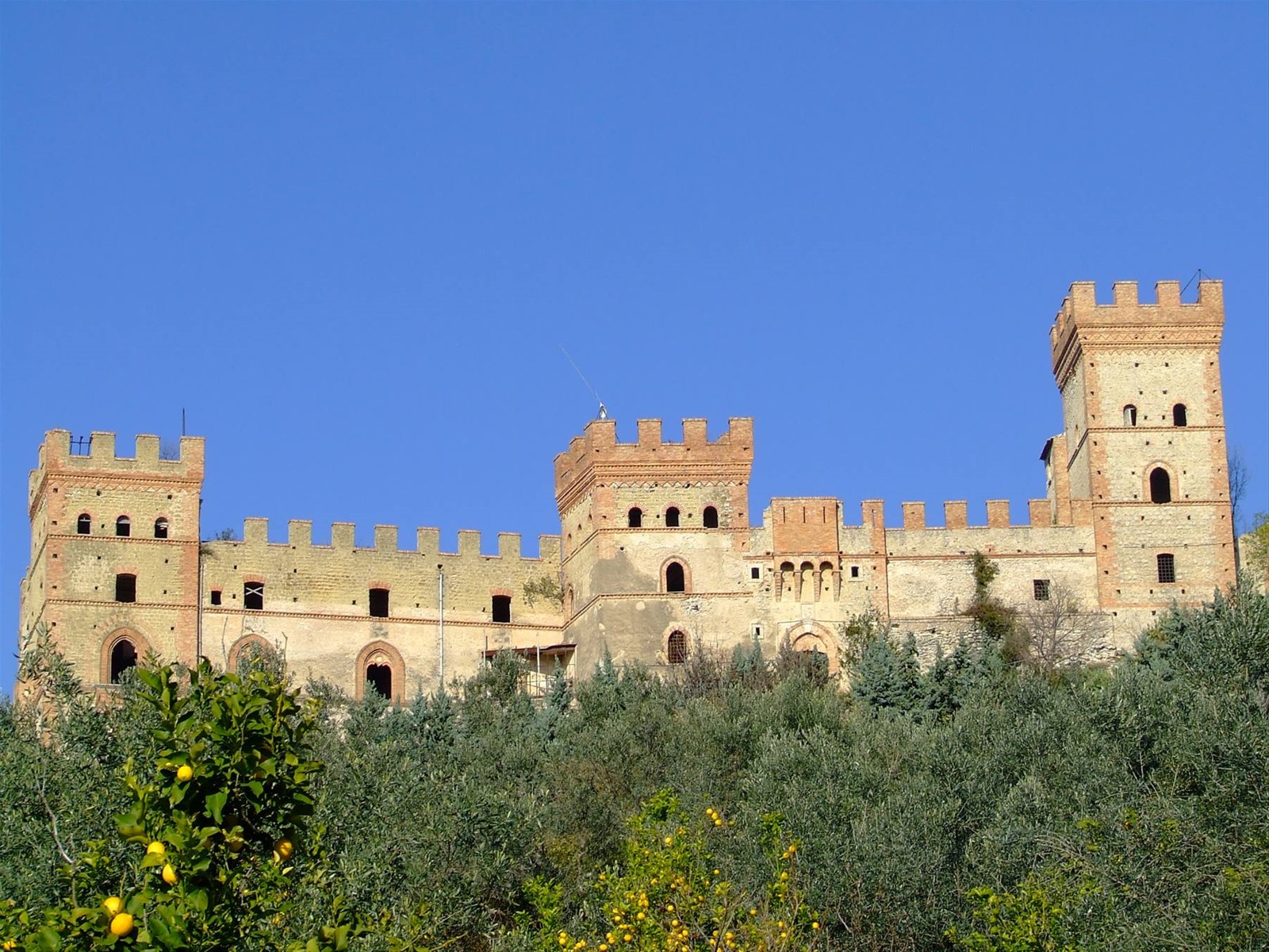 BATTIPAGLIA (SA) - Castello