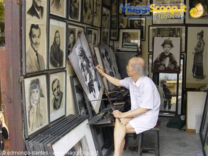 Studio di un pittore di strada a nord di Hanoi