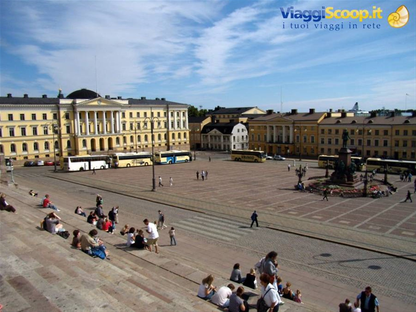 Helsinki, Piazza del Senato