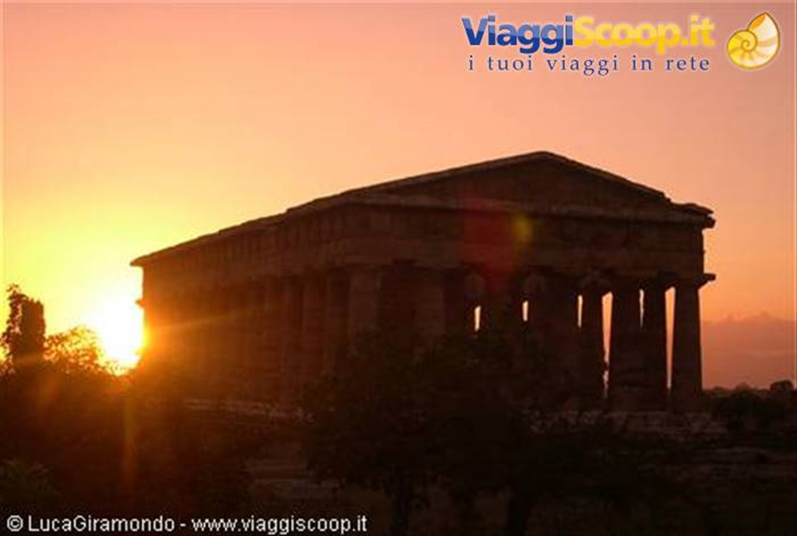 Tramonto a Paestum