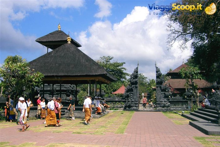 Goa Lawah
