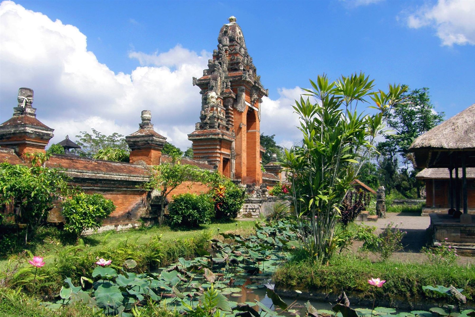 Pura Taman Ayun