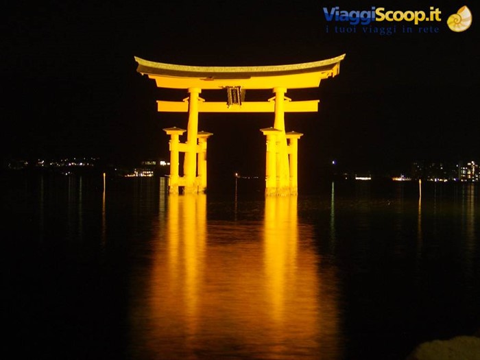 tori by night...