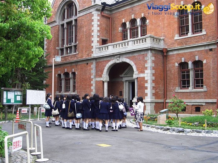 campus molto inglese...