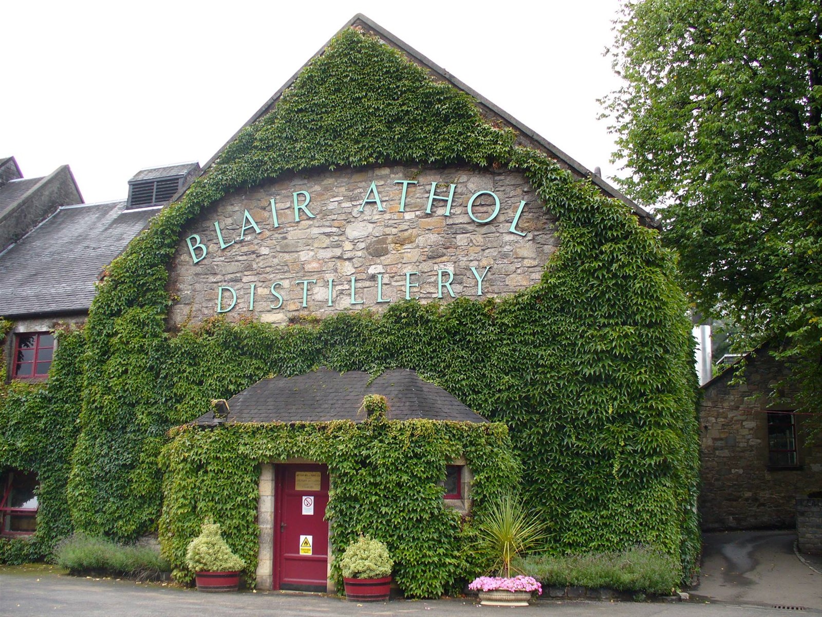 BELL'S BLAIR ATHOL DISTILLERY