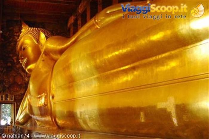 Bangkok - Wat Pho - Buddha sdraiato