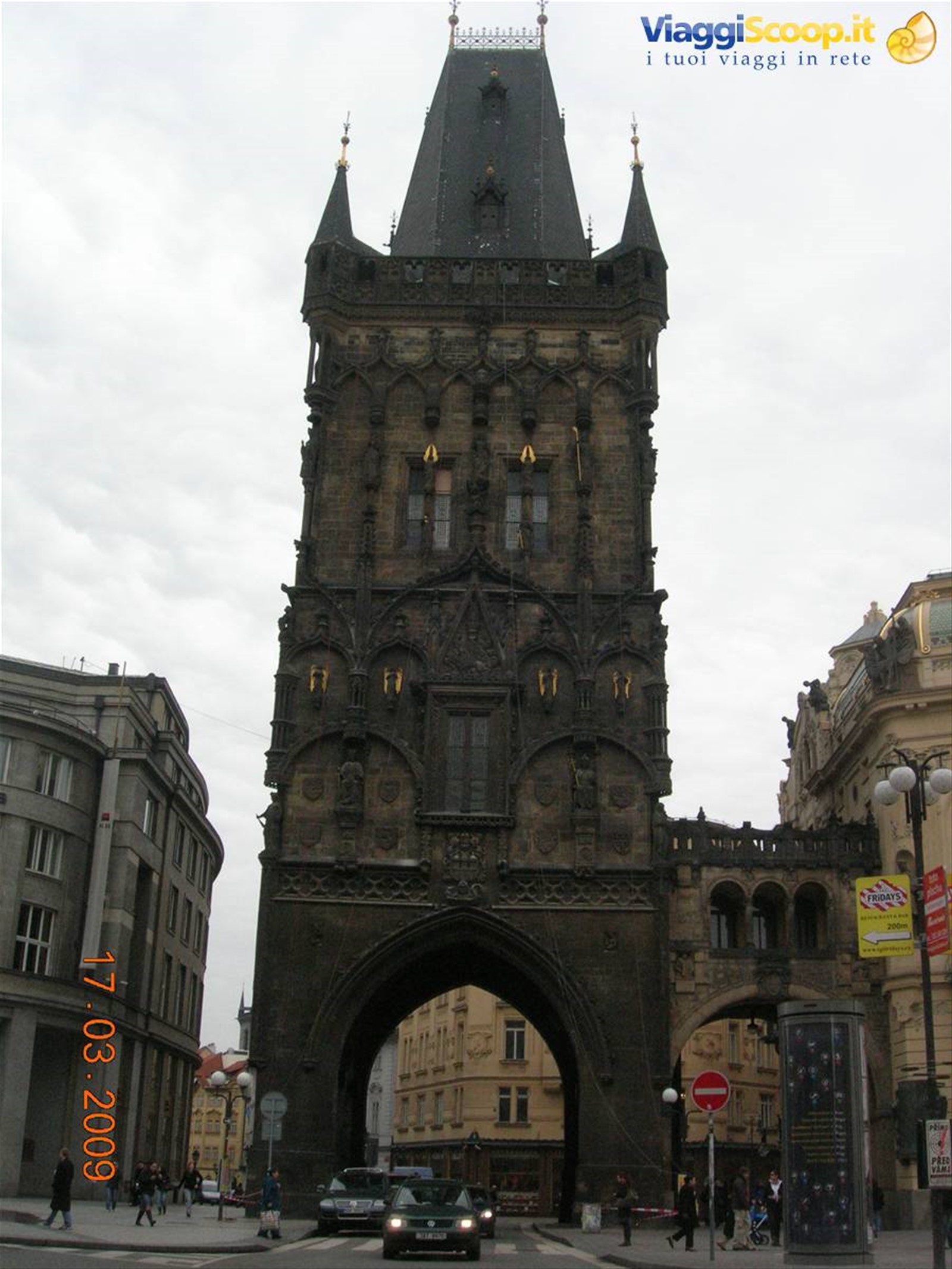 Praga - porta delle Polveri