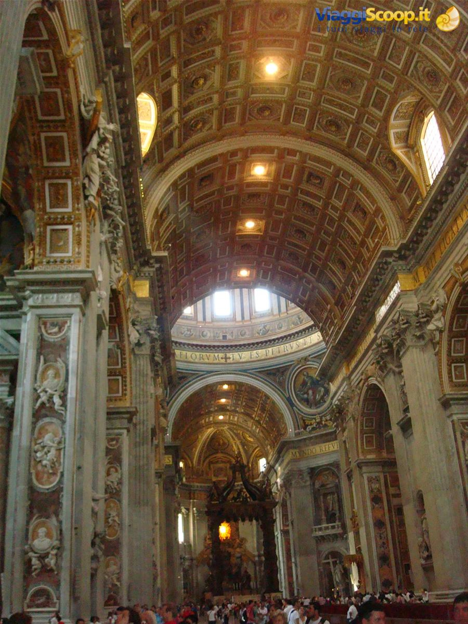 Vaticano - all'interno di San Pietro