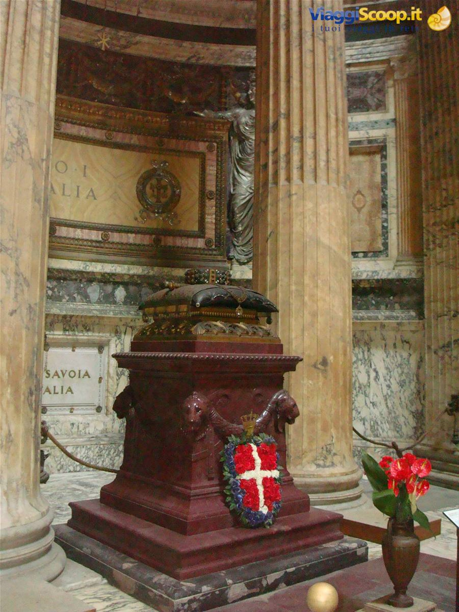Roma - Pantheon, tomba di Umberto I
