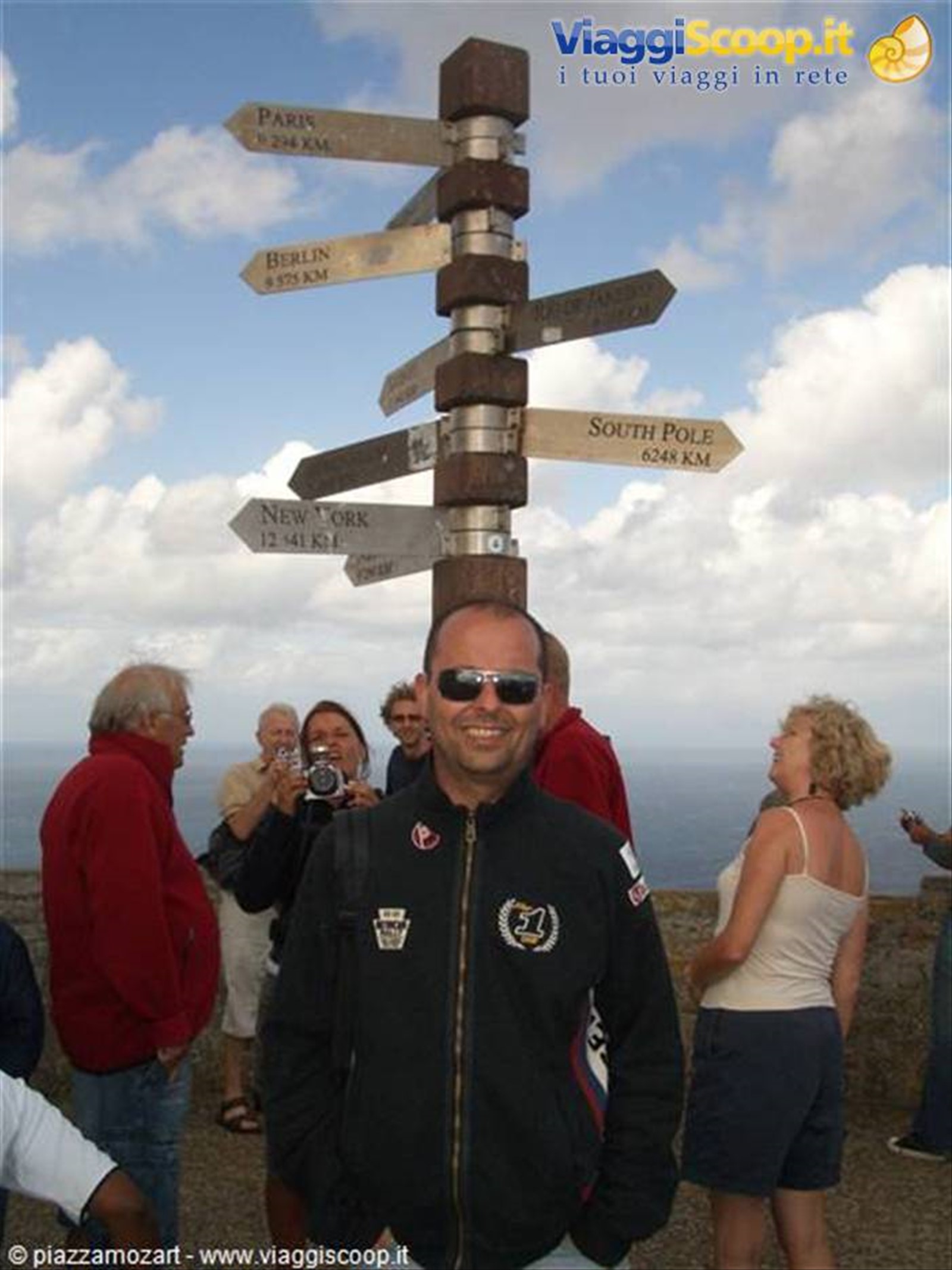 in cima al capo